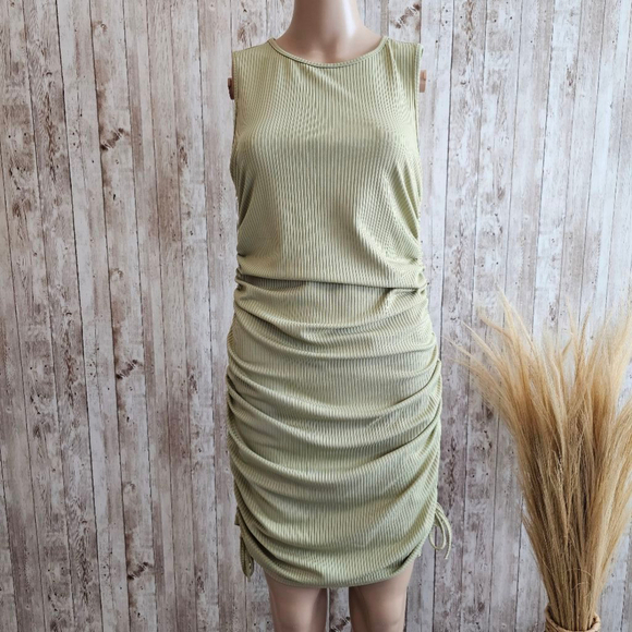 Women SHEIN Dress L Green fit size S - Picture 1 of 8